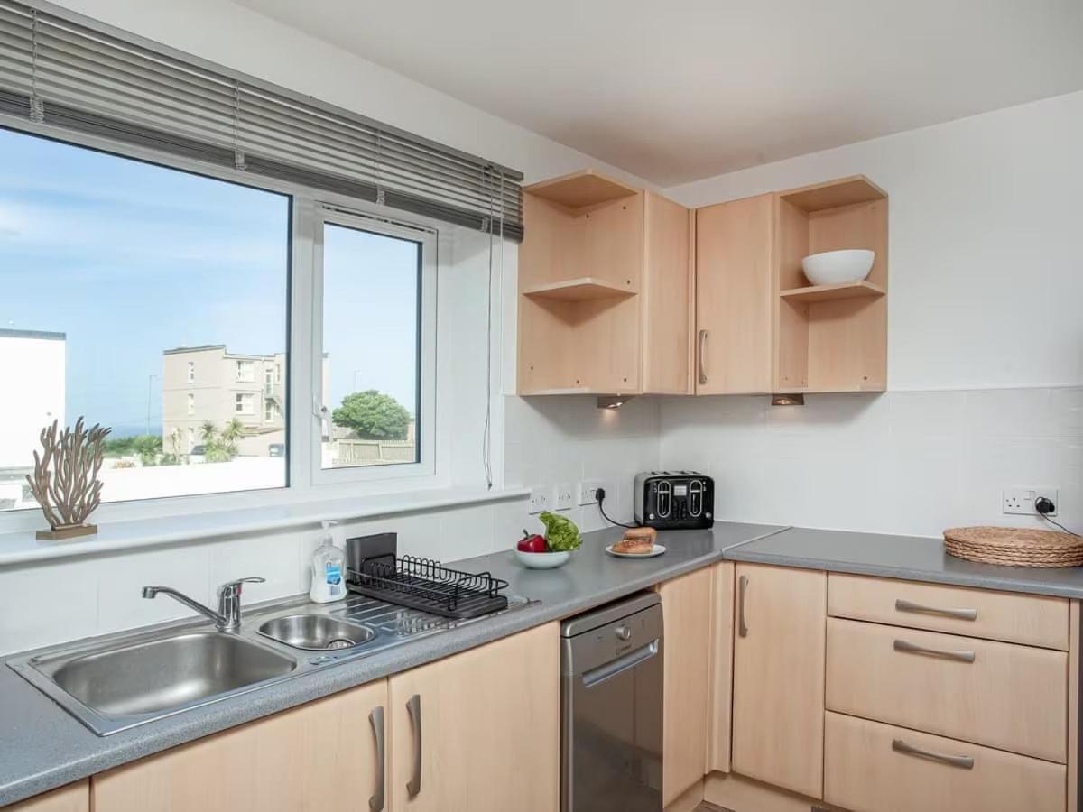 Three Bedroom House In Porth New Quay Exterior foto